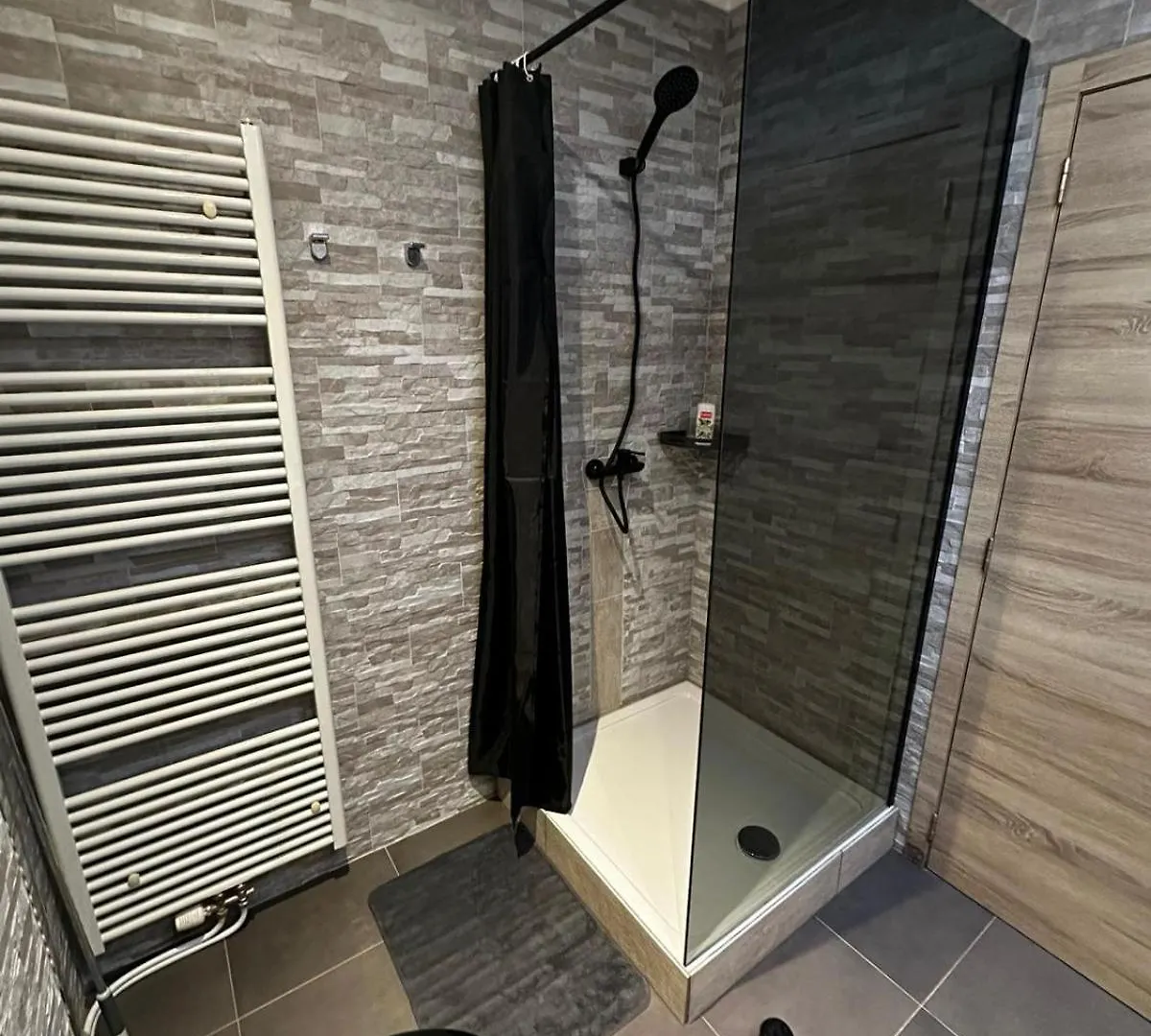 Pensionat Antwerp Sportplaza Hotell